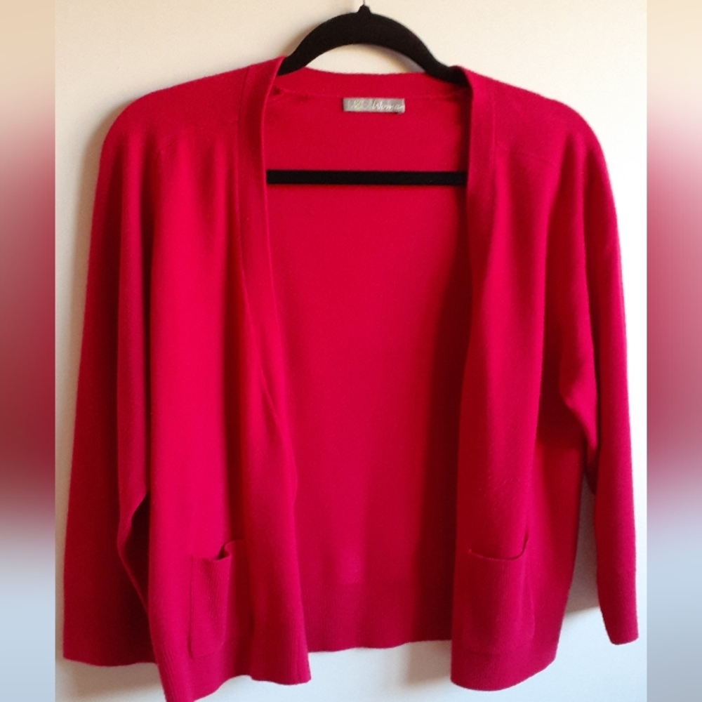 Red short cardigan